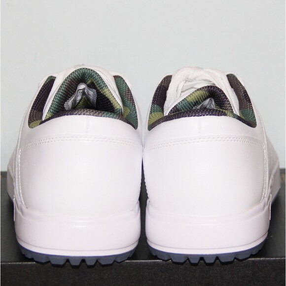 Athletic_Shoes